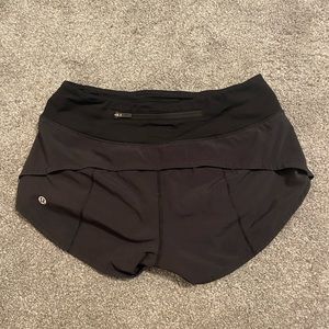 Lululemon Speed Up Low Rise Shorts 2.5”